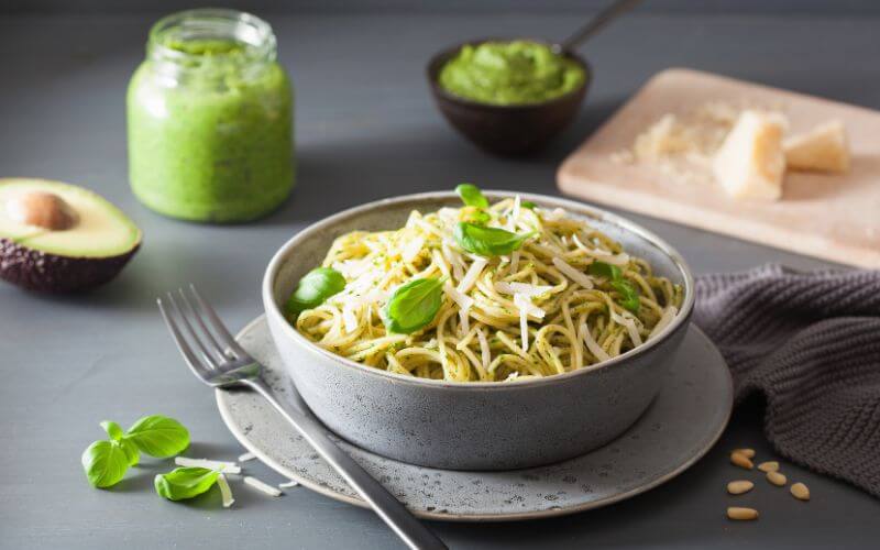 makaron z pesto lunch